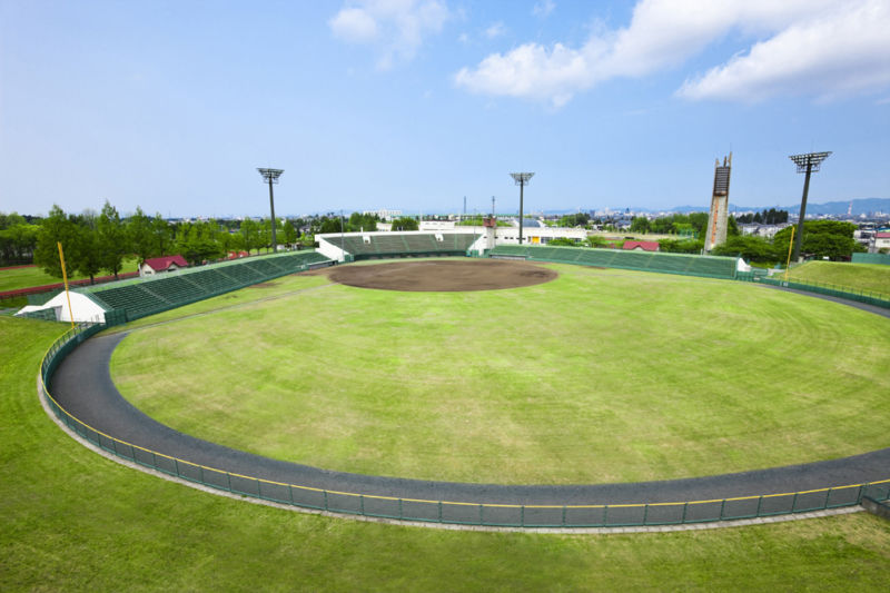 青森県営野球場の写真